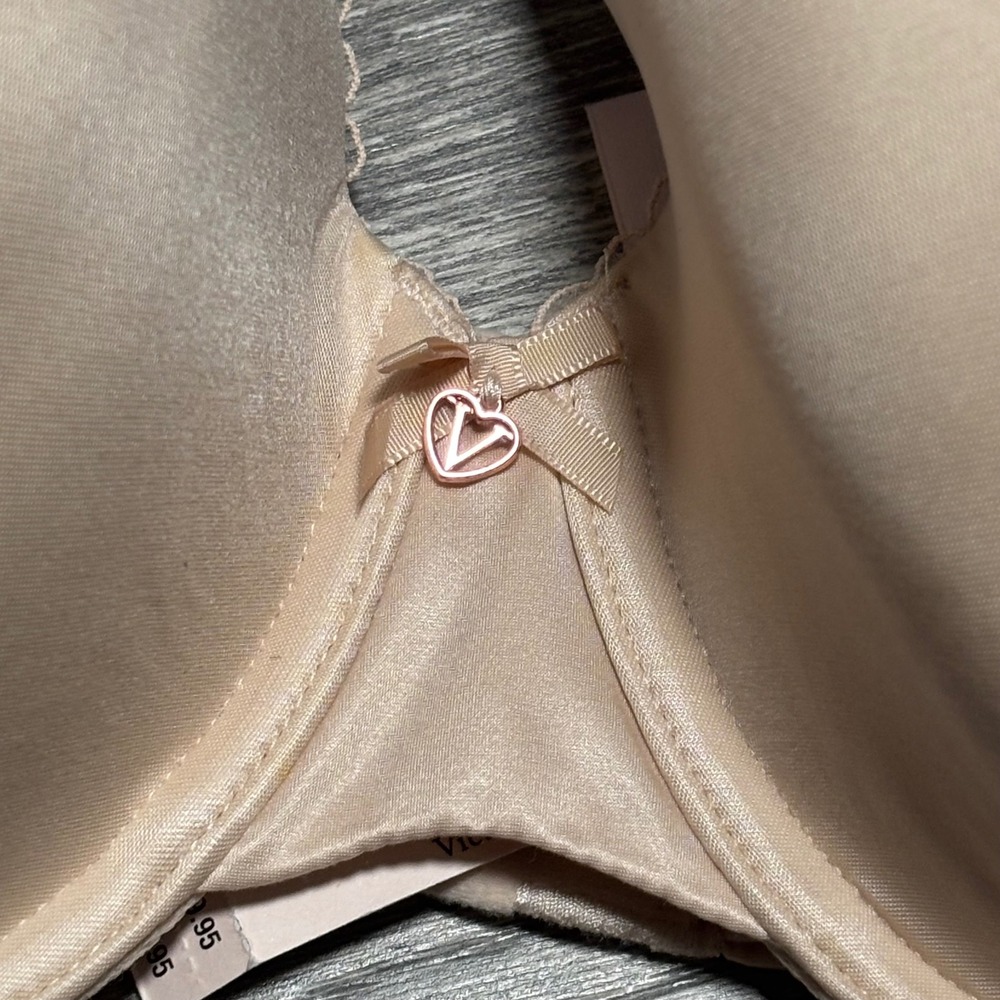 Victorias Secret Body by Victoria Perfect Coverage Bra 40DD Beige Nude 11237443 - Picture 3 of 8